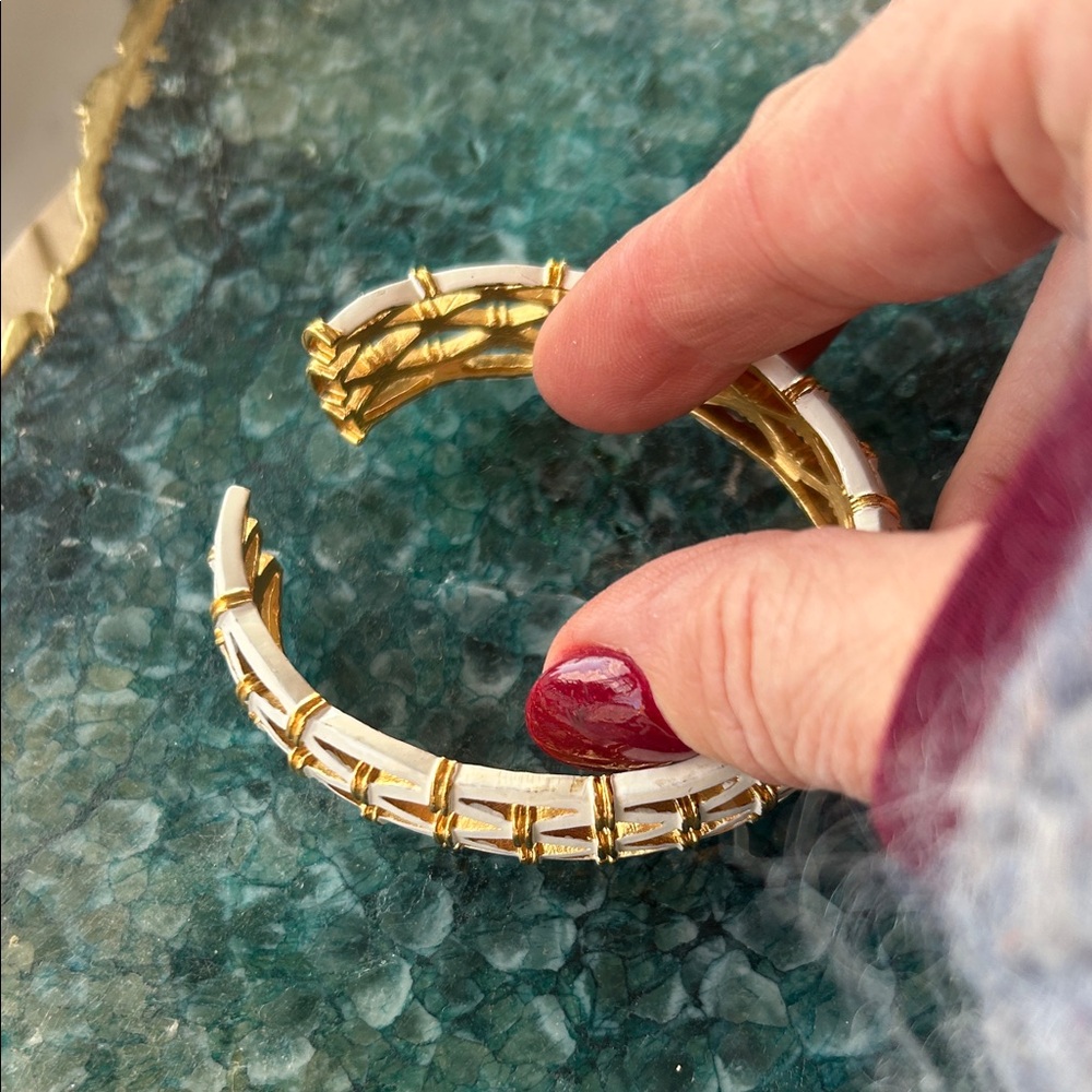 Gold-tone & White Enamel Woven Openwork Hinged Bangle Bracelet - Picture 6 of 8